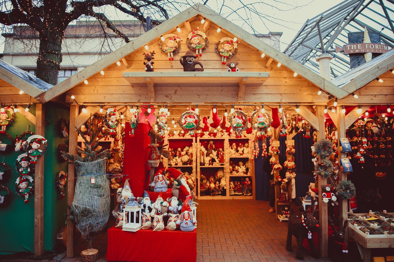 5 Popular Holiday Shopping Spots in Norwood, MA