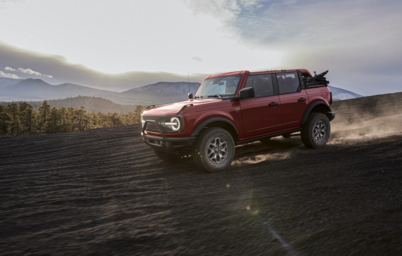 The Classic Returns: Your Guide to the 2021 Ford Bronco