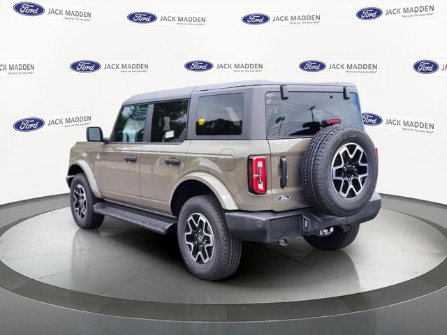 2026 Ford Bronco Outer Banks®