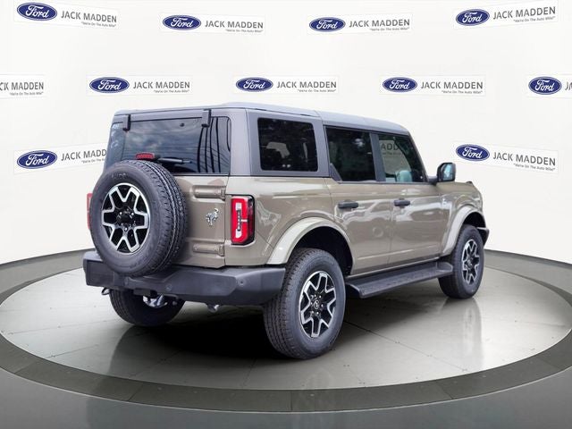 2026 Ford Bronco Outer Banks®