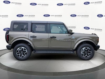 2026 Ford Bronco Outer Banks®