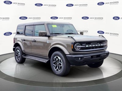 2026 Ford Bronco Outer Banks®