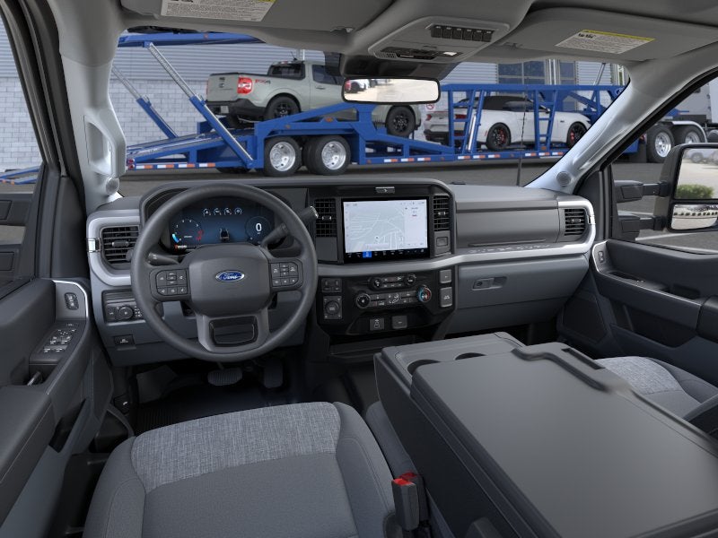2026 Ford Super Duty F-350® XLT