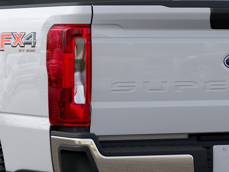 2027 Ford Super Duty F-350® XLT
