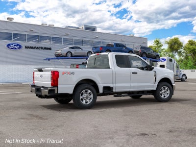 2027 Ford Super Duty F-350® XLT