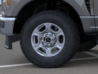 2026 Ford Super Duty F-350® XLT