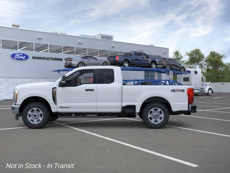 2026 Ford Super Duty F-350® XLT