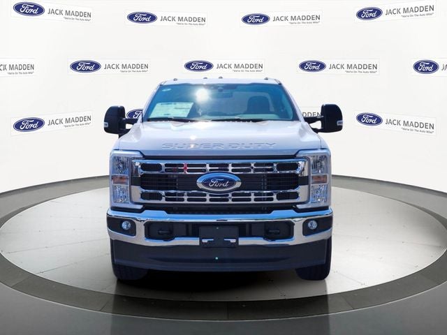 2026 Ford Super Duty F-350® XLT