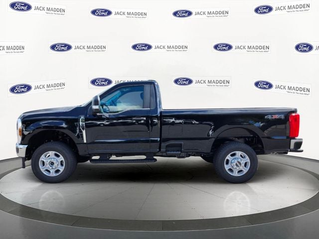 2026 Ford Super Duty F-350® XLT