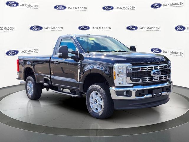 2026 Ford Super Duty F-350® XLT