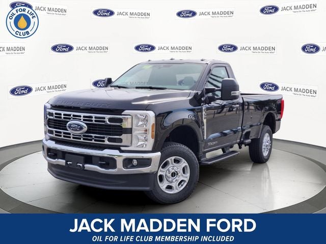 2026 Ford Super Duty F-350® XLT