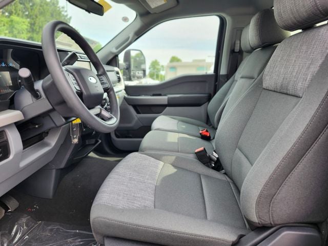 2026 Ford Super Duty F-350® XLT