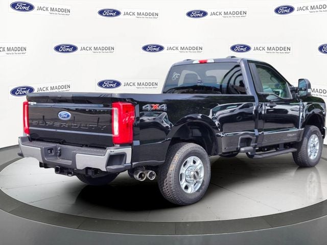 2026 Ford Super Duty F-350® XLT