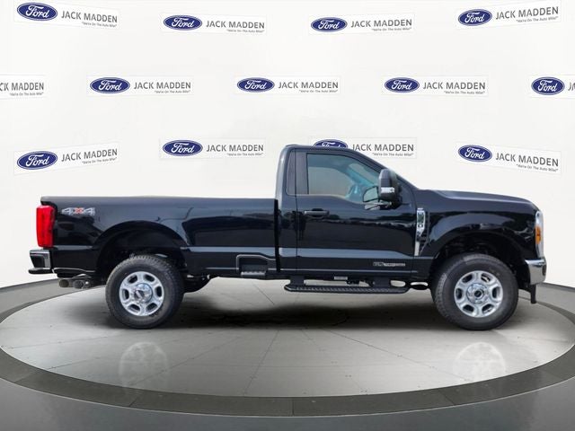 2026 Ford Super Duty F-350® XLT