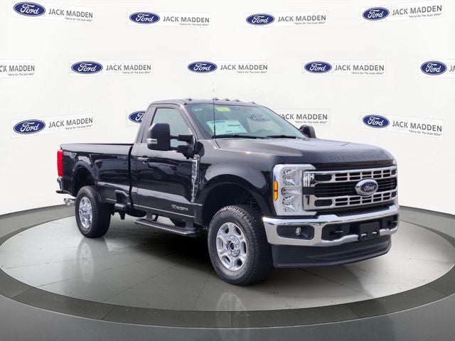 2026 Ford Super Duty F-350® XLT