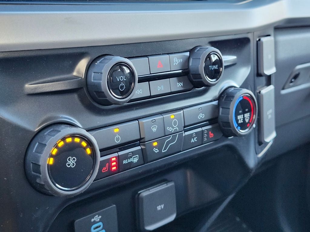 2026 Ford F-350SD XLT DRW w/ 9' Super Hauler 3-4 YD Dump Body