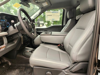 2026 Ford F-550SD XL DRW w/12' DynaPro Landscaper Body