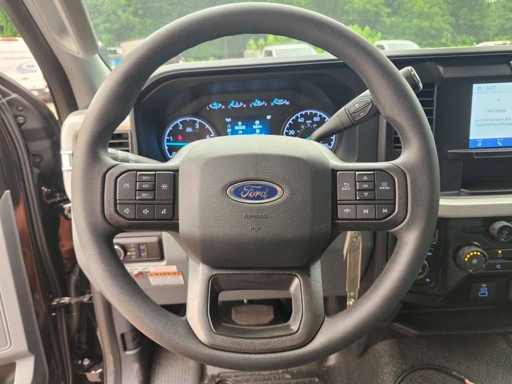 2026 Ford F-550SD XL DRW w/12' DynaPro Landscaper Body