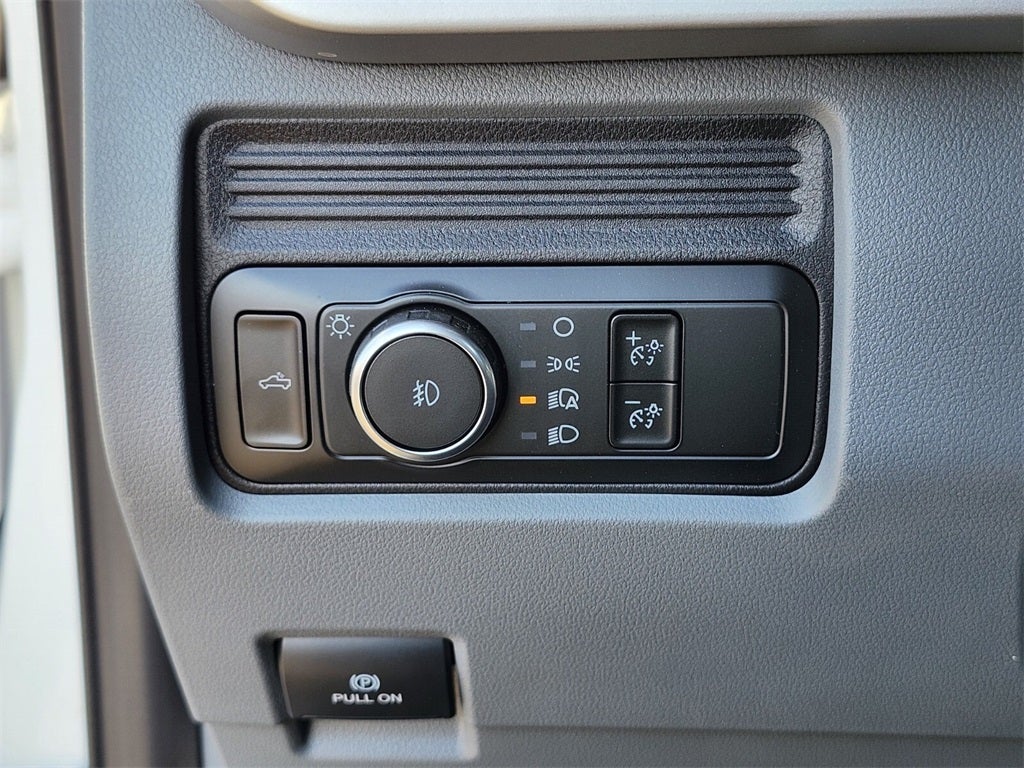 2026 Ford F-350SD XL w/ 9' Duramag Aluminum Service Body