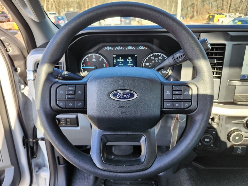 2026 Ford F-350SD XL w/ 9' Duramag Aluminum Service Body