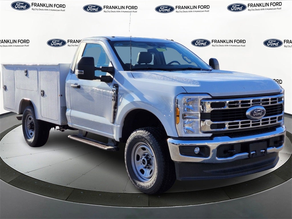 2026 Ford F-350SD XL w/ 9' Duramag Aluminum Service Body