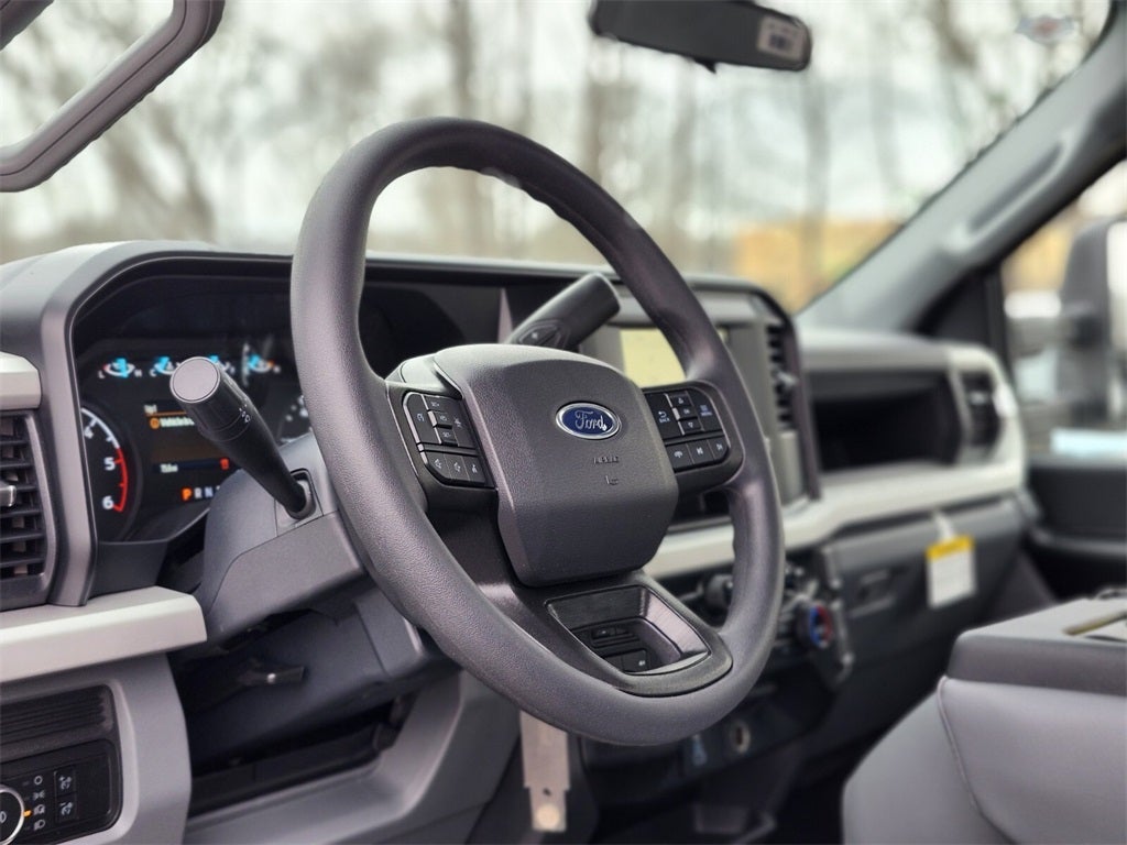 2026 Ford F-350SD XL DRW w/9' Reading Marauder 3 Dump Body