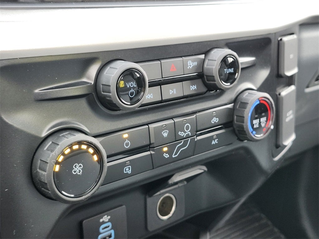 2026 Ford F-350SD XL DRW w/9' Reading Marauder 3 Dump Body