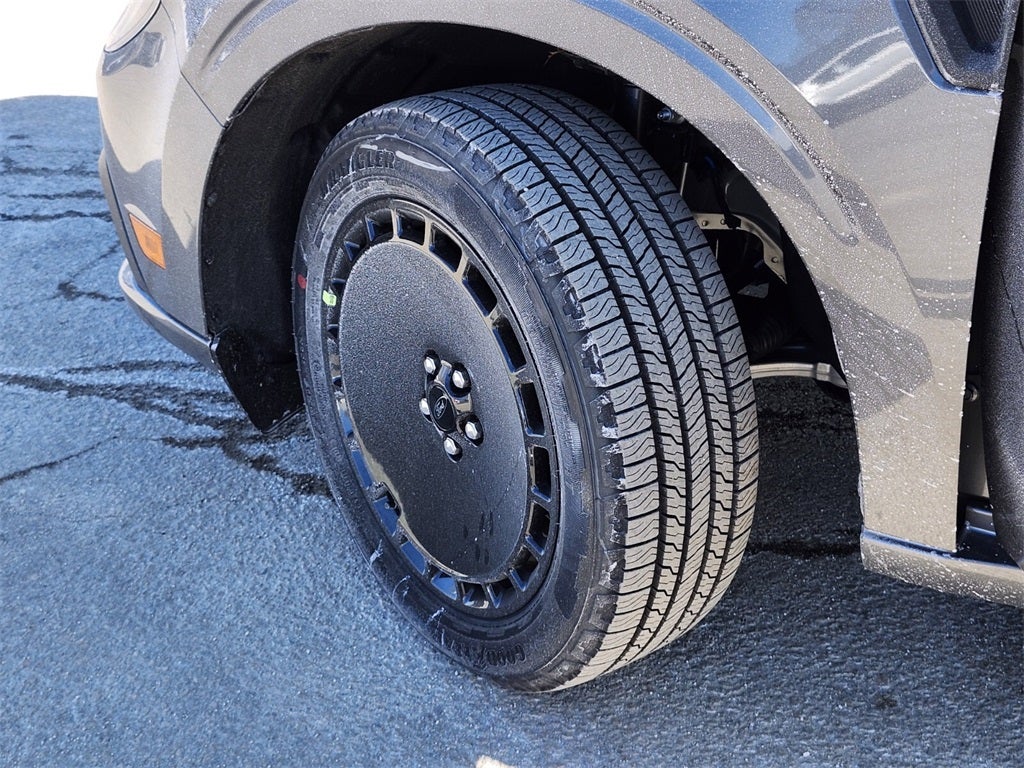 2026 Ford Maverick Lobo Standard