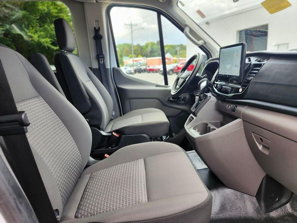 2025 Ford Transit-350 XLT 15 Passenger