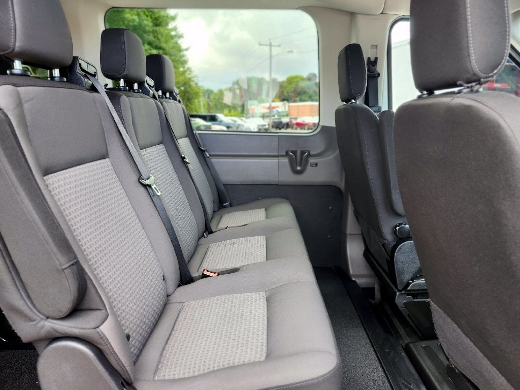 2025 Ford Transit-350 XLT 15 Passenger