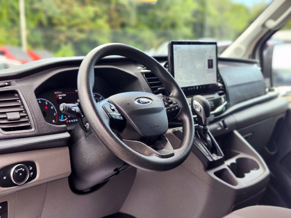 2025 Ford Transit-350 XLT 15 Passenger
