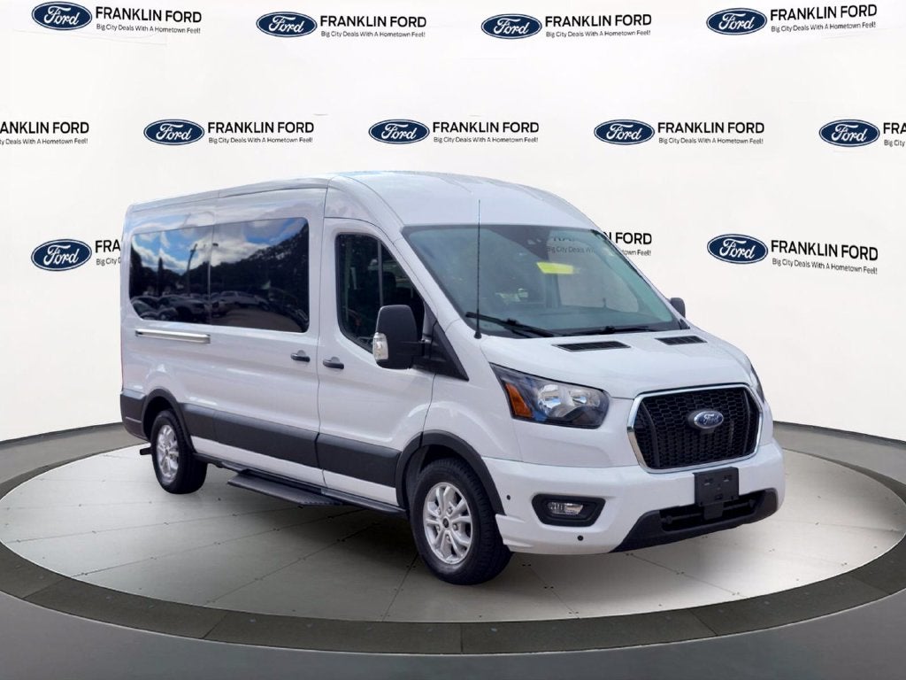 2025 Ford Transit-350 XLT 15 Passenger