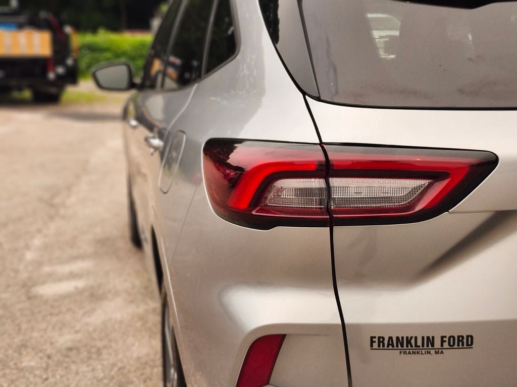 2023 Ford Escape Hybrid ST-Line Select