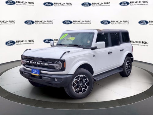 2026 Ford Bronco Outer Banks