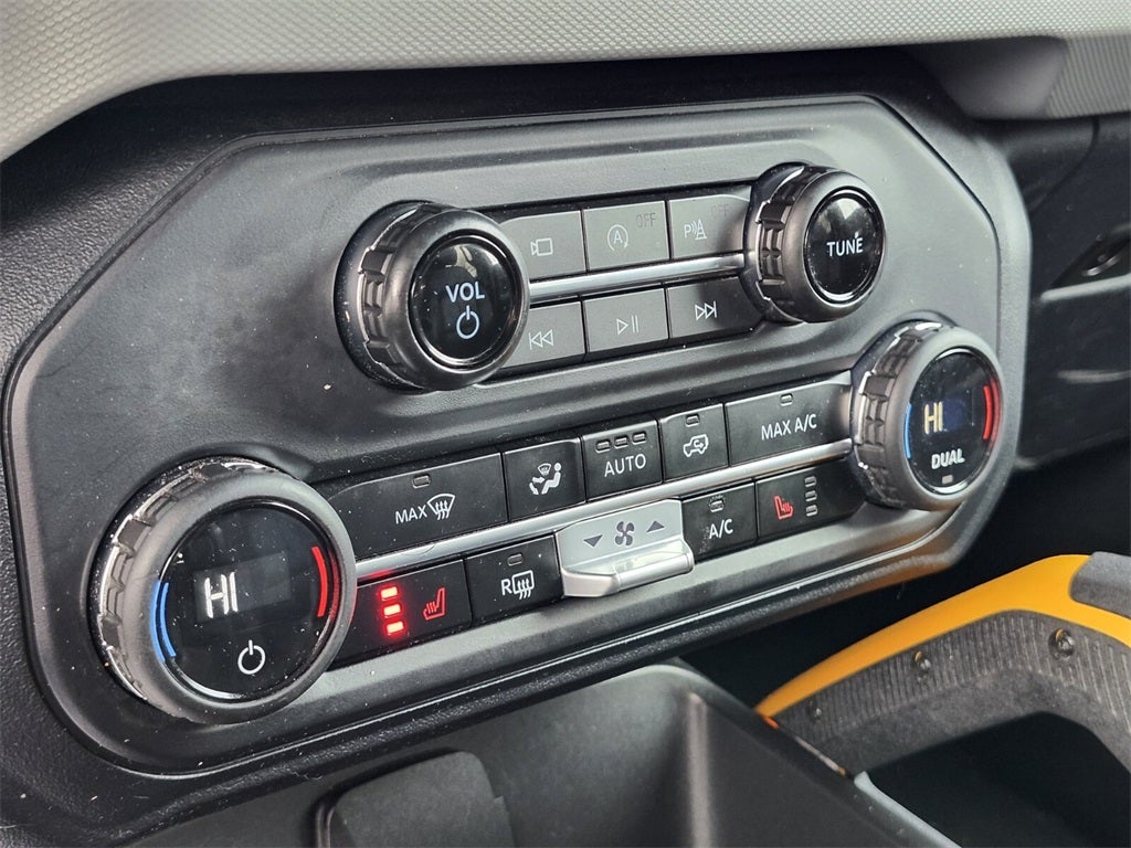 2023 Ford Bronco Base