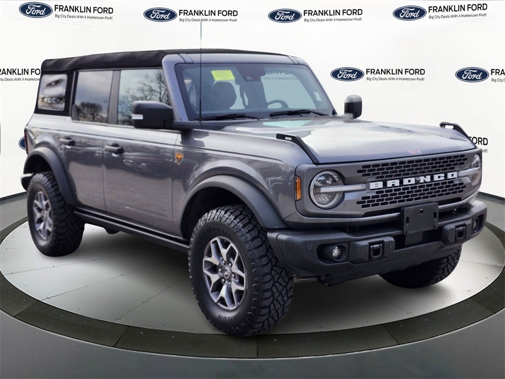 2023 Ford Bronco Base