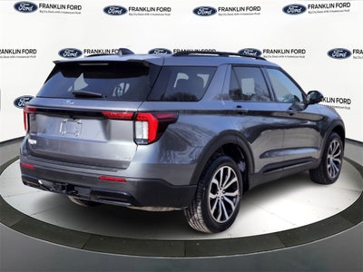 2025 Ford Explorer ST-Line