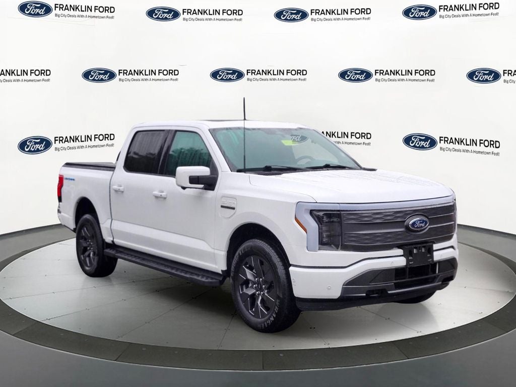 2023 Ford F-150 Lightning Lariat