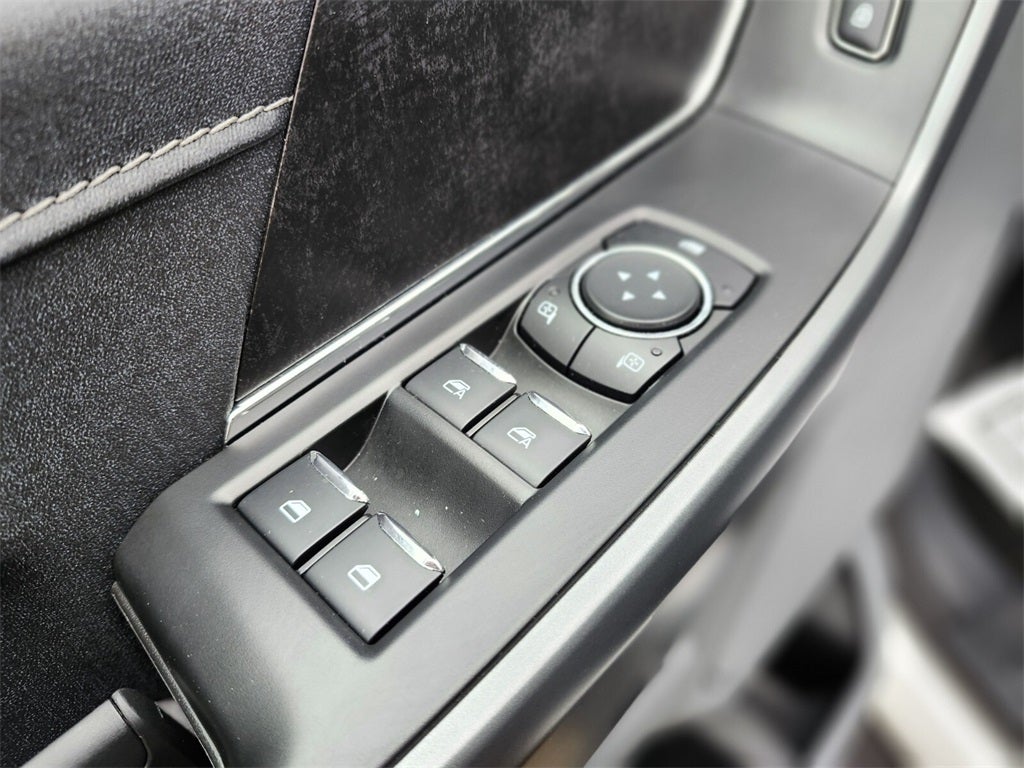 2025 Ford F-150 Lightning XLT