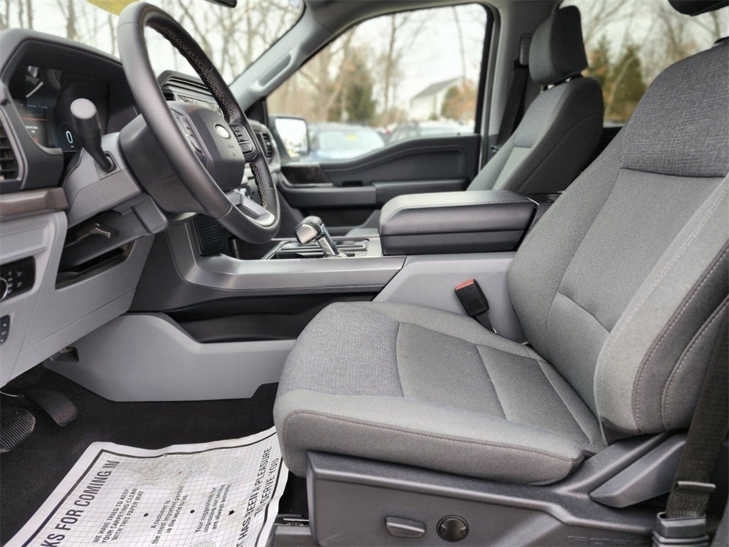 2025 Ford F-150 Lightning XLT