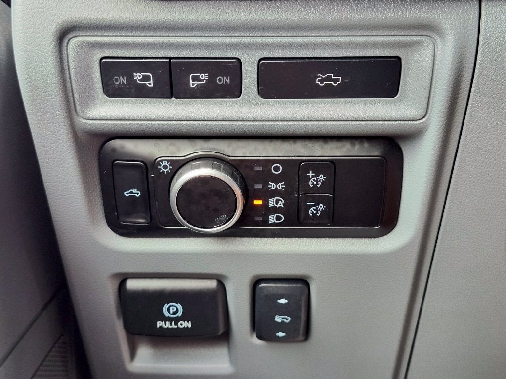 2024 Ford F-150 Lightning XLT