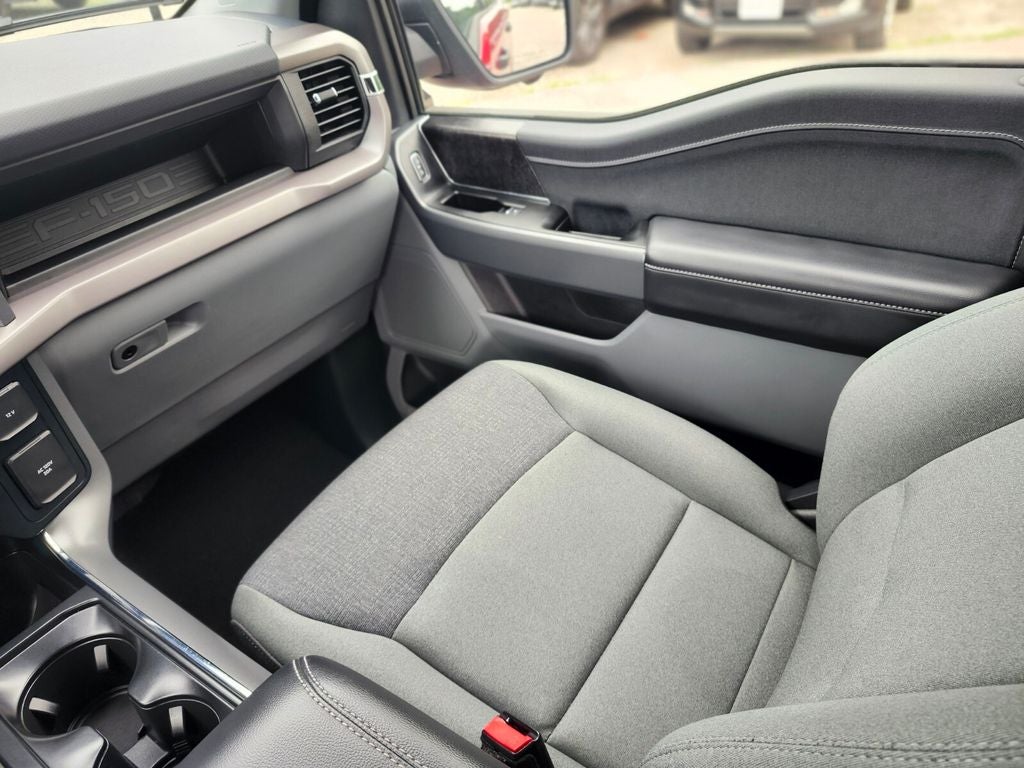 2025 Ford F-150 Lightning XLT