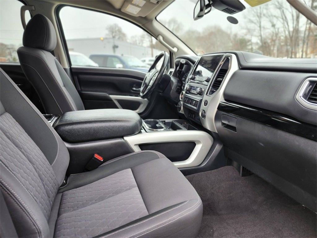 2021 Nissan Titan SV