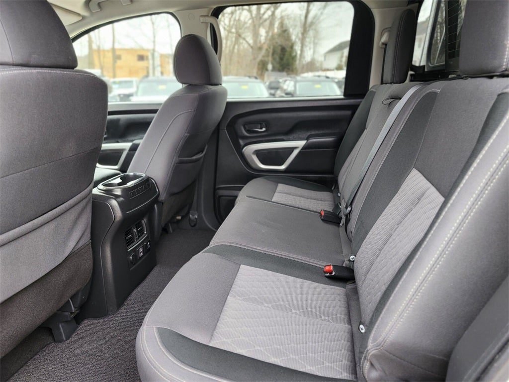 2021 Nissan Titan SV