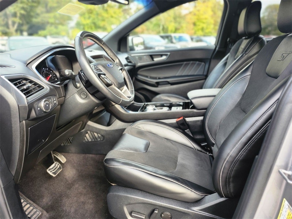 2020 Ford Edge ST