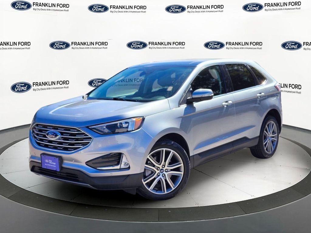 2022 Ford Edge Titanium