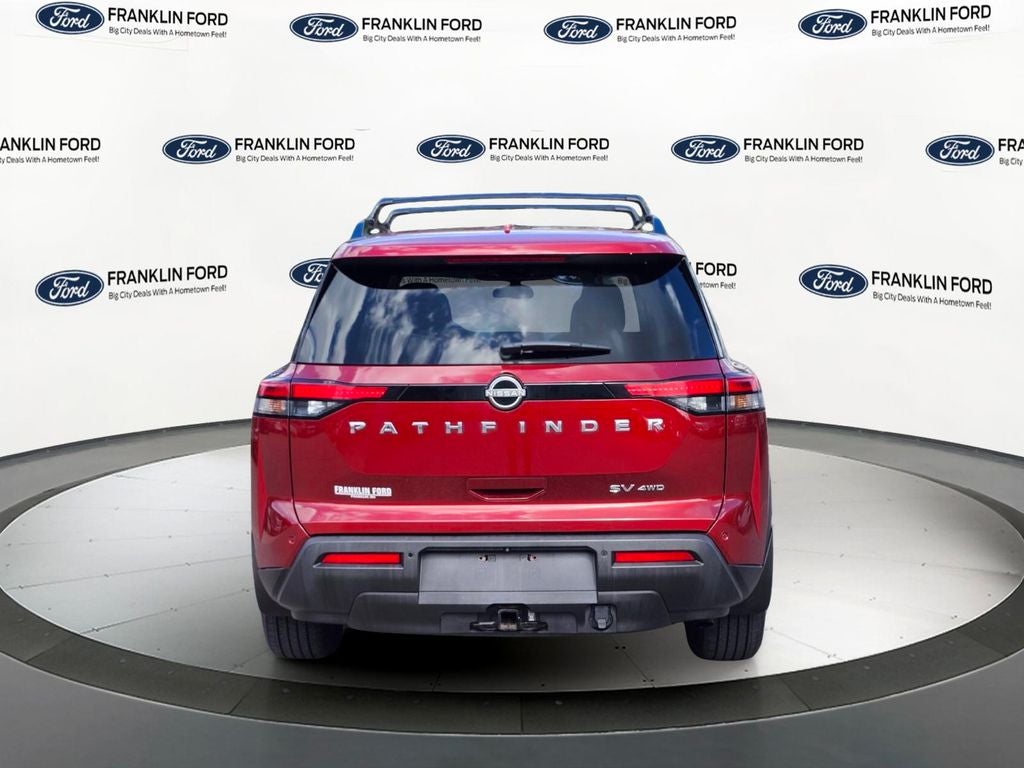 2022 Nissan Pathfinder SV