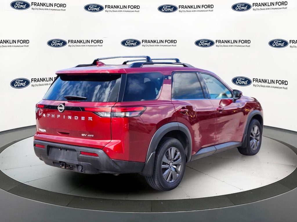 2022 Nissan Pathfinder SV