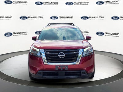 2022 Nissan Pathfinder SV