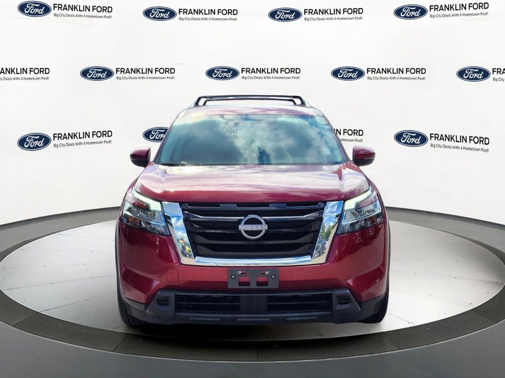 2022 Nissan Pathfinder SV